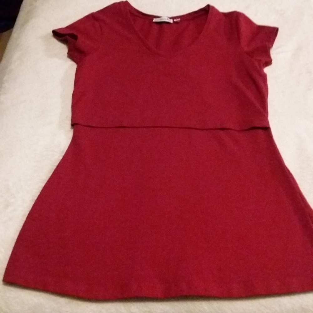 🌟Host Pick 😍Momzelle nursing top-EUC